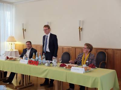 Staatssekrätär Dr. Gebhart